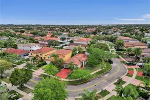 1201 NW 192nd Ln, Pembroke Pines, FL 33029 - Photo 35