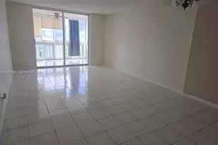 320 NE 12th Ave, Hallandale Beach, FL 33009 - Photo 23