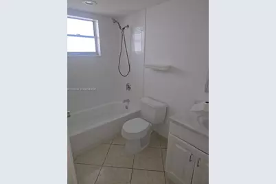 320 NE 12th Ave #703, Hallandale Beach, FL 33009 - Photo 15