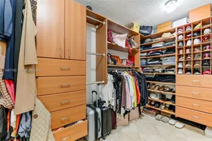 6039 Collins Ave, Miami Beach, FL 33140 - Photo 31