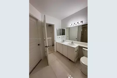 16747 Hemingway Dr, Weston, FL 33326 - Photo 11