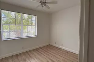 16747 Hemingway Dr, Weston, FL 33326 - Photo 9