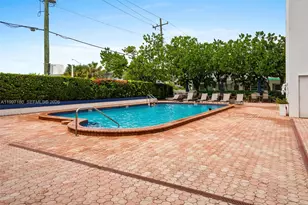 6450 Collins Ave, Miami Beach, FL 33141 - Photo 27