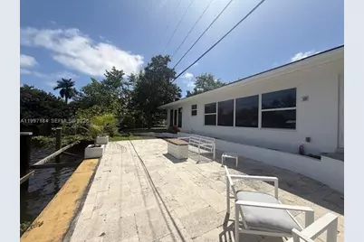 717 NW 30th St, Wilton Manors, FL 33311 - Photo 25