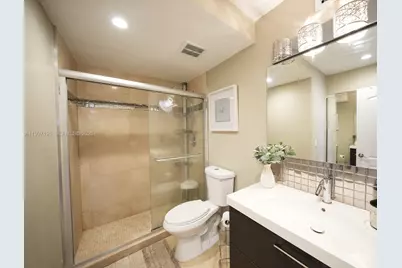 200 Diplomat Pkwy #827, Hallandale Beach, FL 33009 - Photo 11