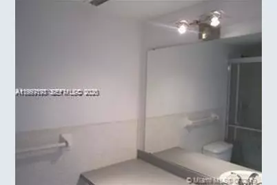 16701 NE 14th Ave #203, Miami, FL 33162 - Photo 11