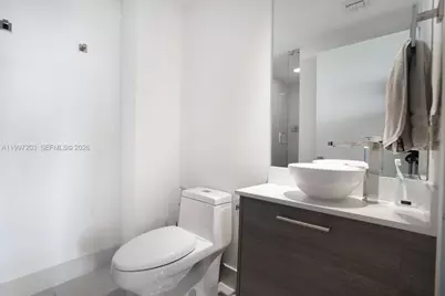650 NE 32nd St #2005, Miami, FL 33137 - Photo 19