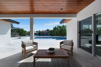 19721 NE 23 Ave, Miami, FL 33180 - Photo 17