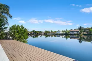 19721 NE 23 Ave, Miami, FL 33180 - Photo 35