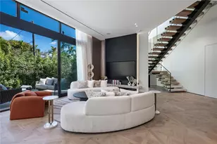 1045 W 47th Ct, Miami Beach, FL 33140 - Photo 5