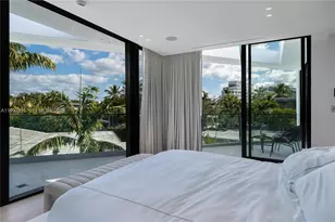 1045 W 47th Ct, Miami Beach, FL 33140 - Photo 15