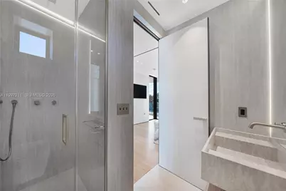 1045 W 47th Ct, Miami Beach, FL 33140 - Photo 21