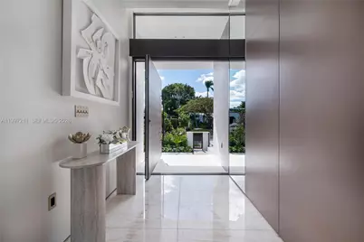 1045 W 47th Ct, Miami Beach, FL 33140 - Photo 3