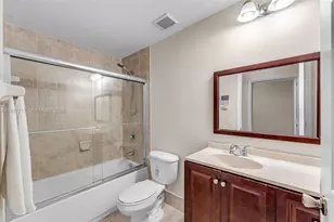 10012 NW 7th St, Miami, FL 33172 - Photo 21