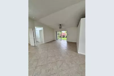 821 W Beckley Sq #821, Davie, FL 33325 - Photo 5