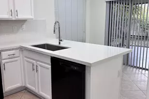 821 W Beckley Square, Davie, FL 33325 - Photo 23