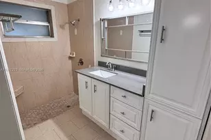 821 W Beckley Square, Davie, FL 33325 - Photo 11