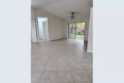 821 W Beckley Sq #821, Davie, FL 33325 - Photo 3