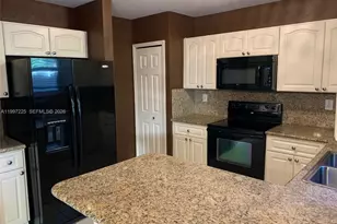 194 Maple Terrace, Davie, FL 33325 - Photo 9