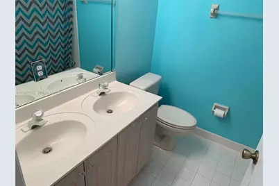 194 Maple Ter, Davie, FL 33325 - Photo 17