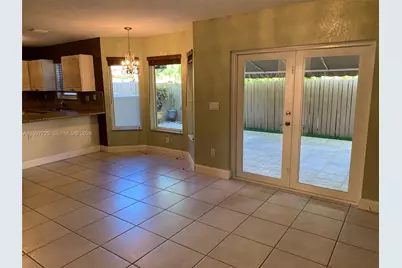 194 Maple Ter, Davie, FL 33325 - Photo 13