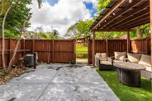 6724 SW 114th Pl, Miami, FL 33173 - Photo 5