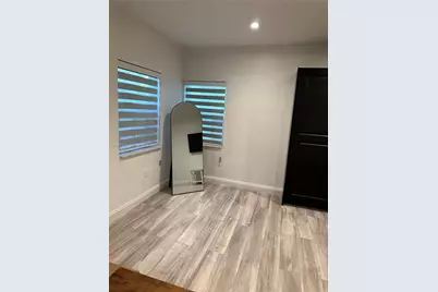 8401 Crespi Blvd #3, Miami Beach, FL 33141 - Photo 5