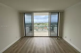 5600 Collins Ave, Miami Beach, FL 33140 - Photo 19