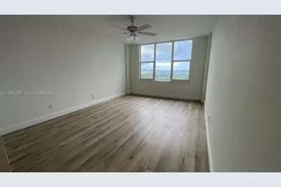 5600 Collins Ave #16N, Miami Beach, FL 33140 - Photo 31