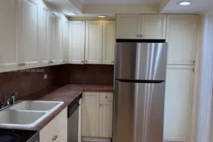 447 NE 195th St, Miami, FL 33179 - Photo 3