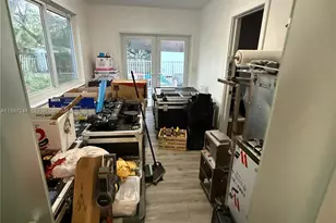 502 NE 163rd St, Miami, FL 33162 - Photo 9