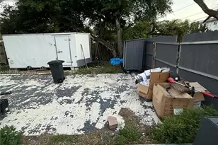 502 NE 163rd St, Miami, FL 33162 - Photo 15