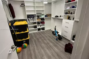 502 NE 163rd St, Miami, FL 33162 - Photo 11