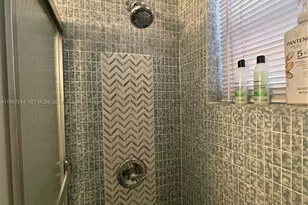 1445 Atlantic Shores Blvd, Hallandale Beach, FL 33009 - Photo 17