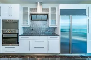 100 S Pointe Dr, Miami Beach, FL 33139 - Photo 9