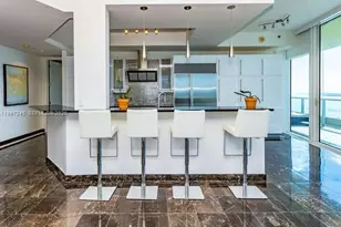 100 S Pointe Dr, Miami Beach, FL 33139 - Photo 7