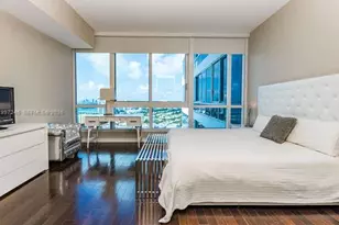 100 S Pointe Dr, Miami Beach, FL 33139 - Photo 11