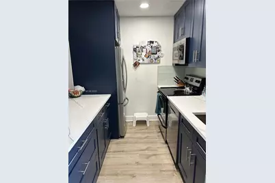 725 Hummingbird Way #212, North Palm Beach, FL 33408 - Photo 3