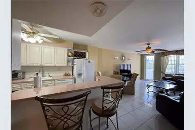 100 Lincoln Rd #422, Miami Beach, FL 33139 - Photo 7