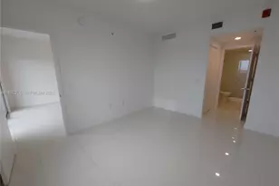 7661 NW 107th Ave, Doral, FL 33178 - Photo 17