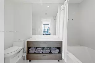 45 SW 9th St, Miami, FL 33130 - Photo 9