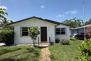 2711 Dewey St, Hollywood, FL 33020 - Photo 3