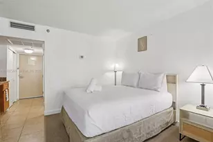 19201 Collins Ave, Sunny Isles Beach, FL 33160 - Photo 11