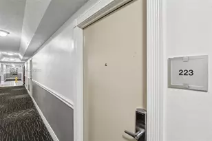 19201 Collins Ave, Sunny Isles Beach, FL 33160 - Photo 3