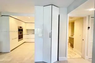 7832 Collins Ave, Miami Beach, FL 33141 - Photo 7