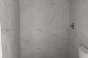 18840 NW 57th Ave, Hialeah, FL 33015 - Photo 9