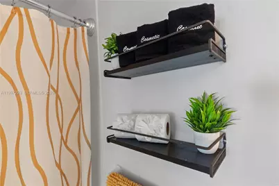 1200 Brickell Bay Dr #PH 4218, Miami, FL 33131 - Photo 33