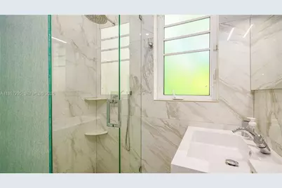 320 Polk St #., Hollywood, FL 33019 - Photo 17