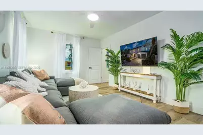 320 Polk St #., Hollywood, FL 33019 - Photo 21