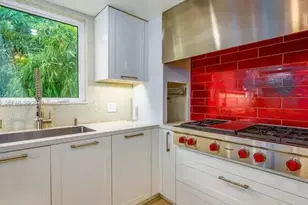 320 Polk St, Hollywood, FL 33019 - Photo 9